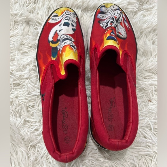 ED HARDY Poppy Red Skull Tattoo You Slip On Shoes - size 10 - Picture 4 of 11
